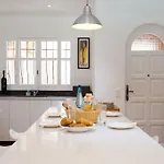 Spacious Cannes With Ac Throughout And Large Private Pool *