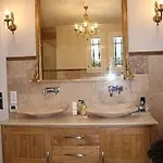 Spacious Cannes With Ac Throughout And Large Private Pool 别墅 瓦洛里