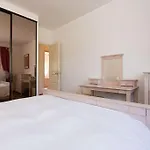 Spacious Cannes With Ac Throughout And Large Private Pool