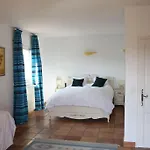Spacious Cannes With Ac Throughout And Large Private Pool 瓦洛里