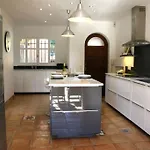 Spacious Cannes With Ac Throughout And Large Private Pool 别墅 瓦洛里
