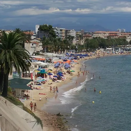 Spacious Cannes With Ac Throughout And Large Private Pool Villa